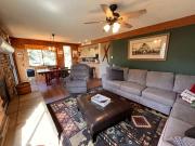 Cozy 2 Bedroom Condo with View of Mtn 10 min Walk 2 Slopes