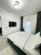 Cozy Apartments in Centre of Arad Adora Park