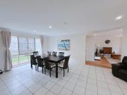 Family & Pet-Friendly 4BR Home Freshly Renovated near Transport & Malls