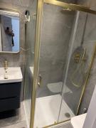 Three-Bedroom Flat Located off Oxford Street