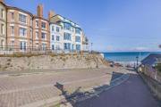 5 Bed in Cromer oc-s32985