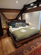 Luxury Mayflower Suite