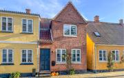Beautiful Home In Rudkøbing With Wifi