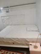 Duplex 10 min Tour EiffelMétro L8 École Militaire