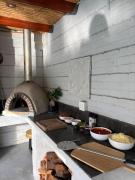 Central Stellenbosch Home (4 bed, pool & inverter)