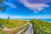 Top Anna Maria