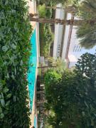 Superbe Studio vue piscine