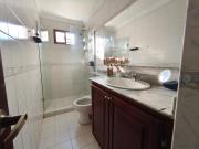 Comodo apartamento cerca al aeropuerto y la playa