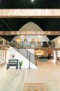 Adventure Barn - On HGTV Fixer to Fab -Access MTB