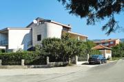 Apartment in Jadranovo with parking space Apartment in Jadranovo with parking space