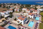 Top Peyia