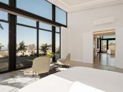 The Lookout - Panoramic 4 Bedroom House with free Wifi and Pool