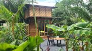 Tee Bungalow in the jungle