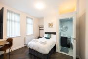 The Groves- Modern En-Suite Rooms-Close To MRI & City Centre