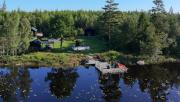 Lakehouse med bastu, egen brygga och roddbåt