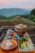 Top Pong Yaeng