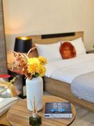 Two Big Bed Apartment & FREE Underground Parking