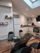 Meublé 3* neuf entre lacs, montagnes et bauges.