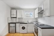 Modern 1-Bed Flat Steps To Brixton Tube