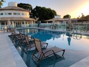 C160 Apartamento de 2 suítes com piscina na praia Cachoeira