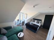 Apartment 5- 216 High Street