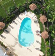 Cozy Family Retreat Steps to Beach Pool Hot apts