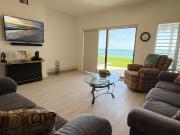 Direct Gulf Views - Beachfront Stay at Tamarind