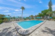 Top Siesta Key