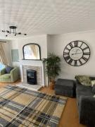 Beautiful 2 bed grd floor flat fantastic location