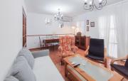 3 Bedroom Gorgeous Apartment In Malaga