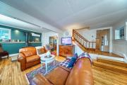 Top Ayers Cliff