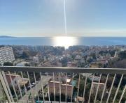 Breathtaking panoramic view of Nice !