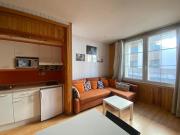 GRAN ESTUDIO MARIBEL, pegado a pistas