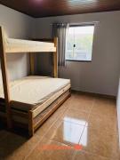 Casa em Pontal do Parana com Piscina