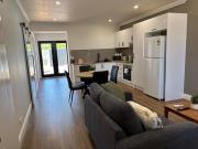 Twin Queen Room CBD Apartments