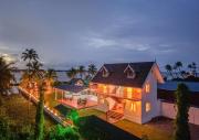 Celestiah Lakeshore Kochi by VOYE HOMES - Calm backwater villa in Kumbalangi