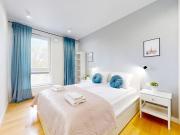 Bonbon Apartment With Parking Kolska