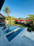 Lucky Monkey Inn and Restaurant