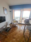 Barcarès plage en face au village studio rénové 2-4 couchages parking vue mer splendide