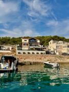 Villa Venetta,beach house,pool,jacuzzi,satellite internet-WiFi,4x4 UTV vehicle,SUP board,Island Žirje, Šibenik Villa Venetta,beach house,pool,jacuzzi,satellite internet-WiFi,4x4 UTV vehicle,SUP board,Island Žirje, Šibenik