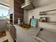 Casa com 4 suítes e piscina