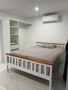 The Tiny Retreat With Private Entrance