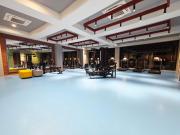 Cozy Pool Resort Near Airport