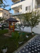 Guest House White Villa