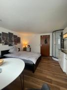 Schickes kleines Souterrain Apartment