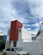 Casa-Patio Bugambilias