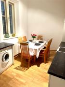 Comfy central apartment 93 Sqm