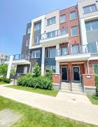Downsview Park Luxury Townhome near Yorkdale Transit