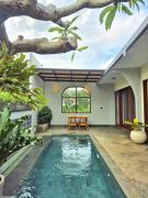 Villa serenity 2 bedroom with AC, wifi,private pool