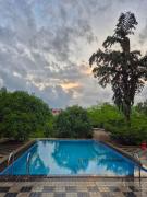 Redstone Naturestay Resort, Khopoli